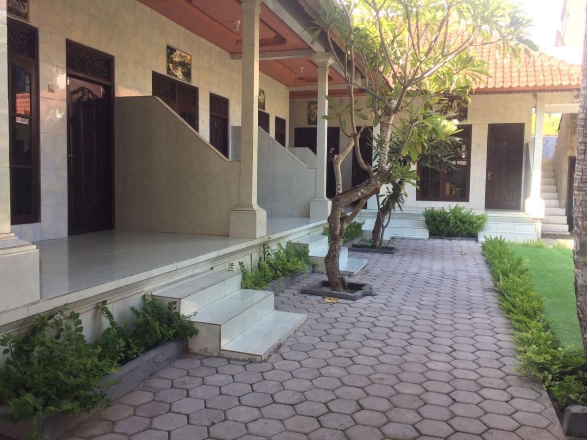 Wahyu Homestay 1 Lembongan Kültér fotó