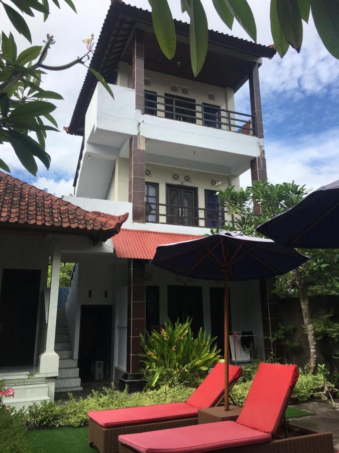 Wahyu Homestay 1 Lembongan Kültér fotó